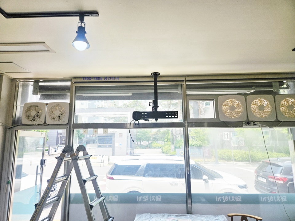 KakaoTalk_20250528_124928243_03.jpg